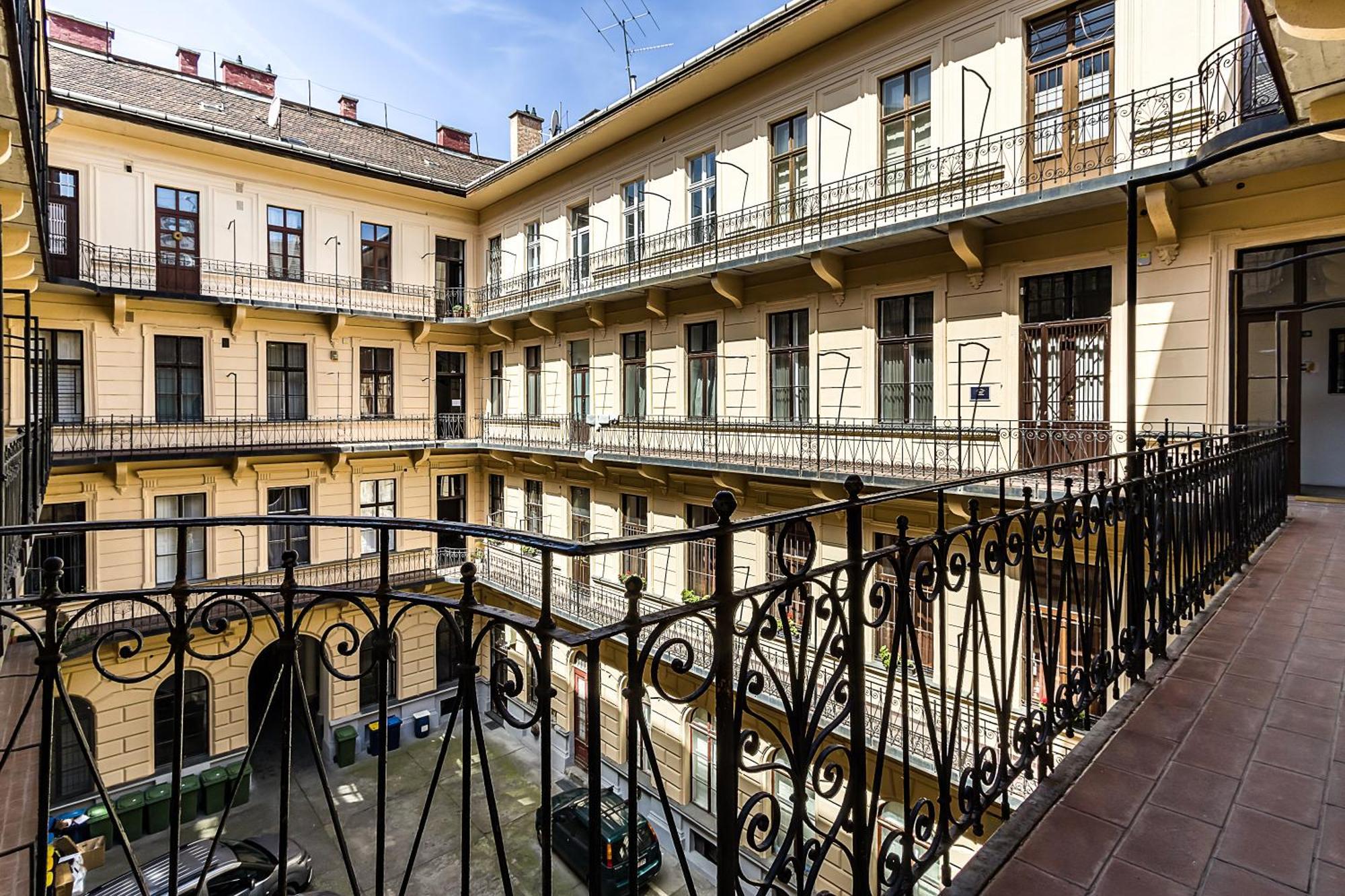 The Museum Living Budapest Exteriör bild
